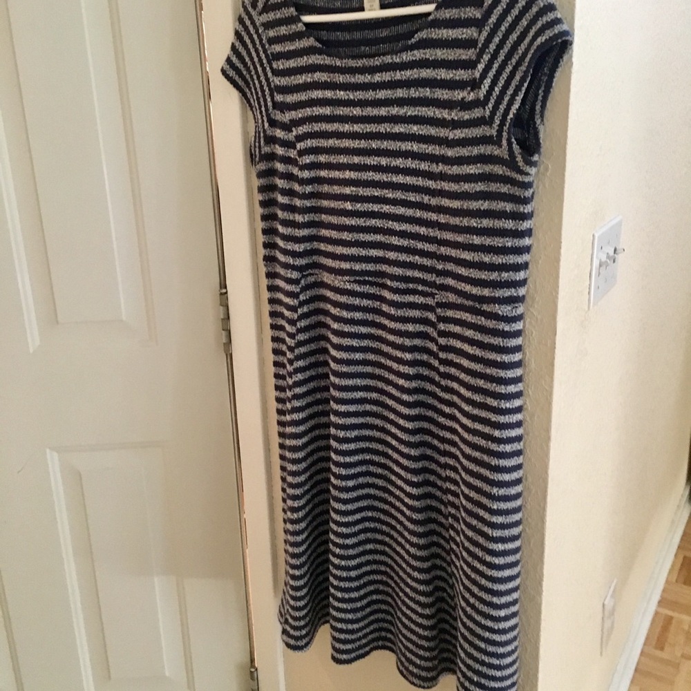 Old Navy Blue & White Knit stripe Maternity Dress